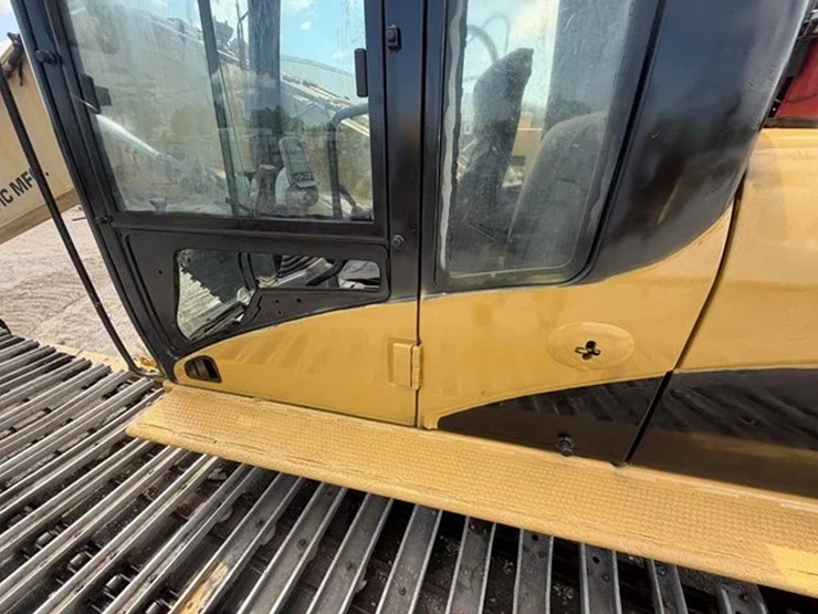 2009-caterpillar-320dl-image-54