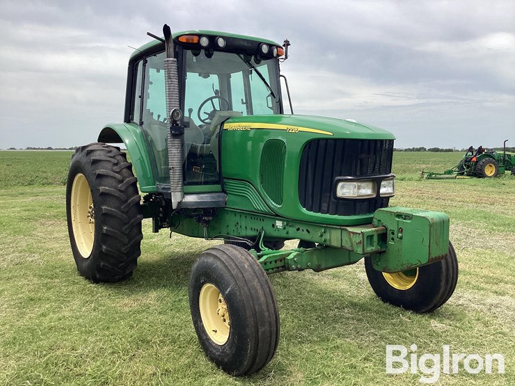 2005-john-deere-7220-image-3