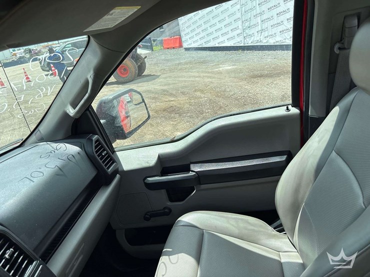 2019-ford-f150-image-12