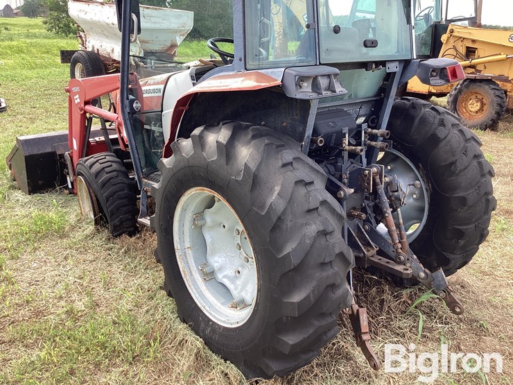 massey-ferguson-1525-image-13