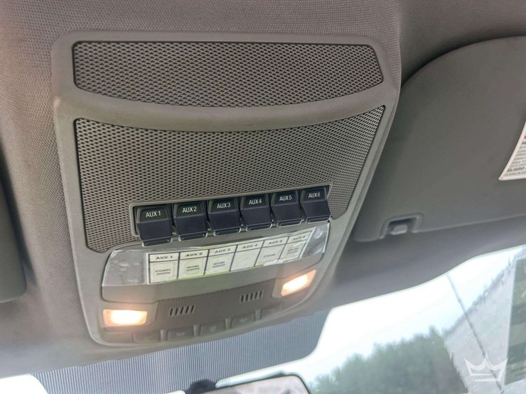 2017-ford-f550-image-22