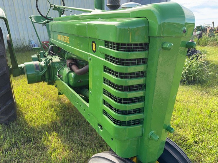 john-deere-model-b-image-17