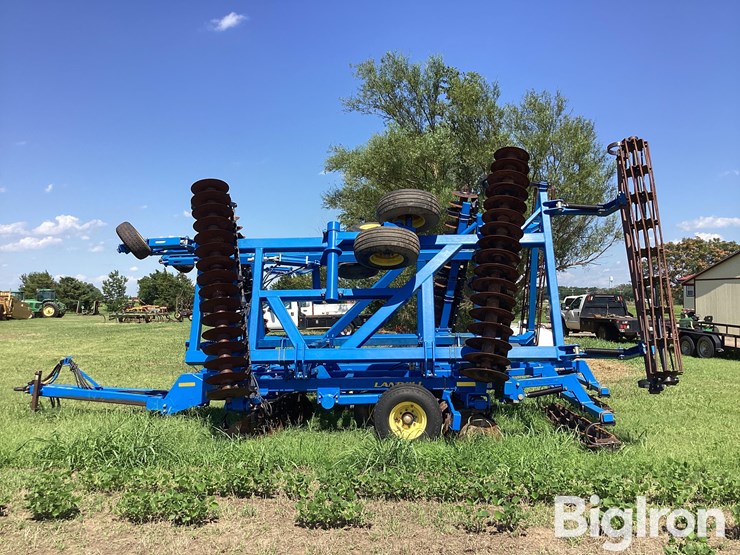 2011-landoll-7431-33-image-8