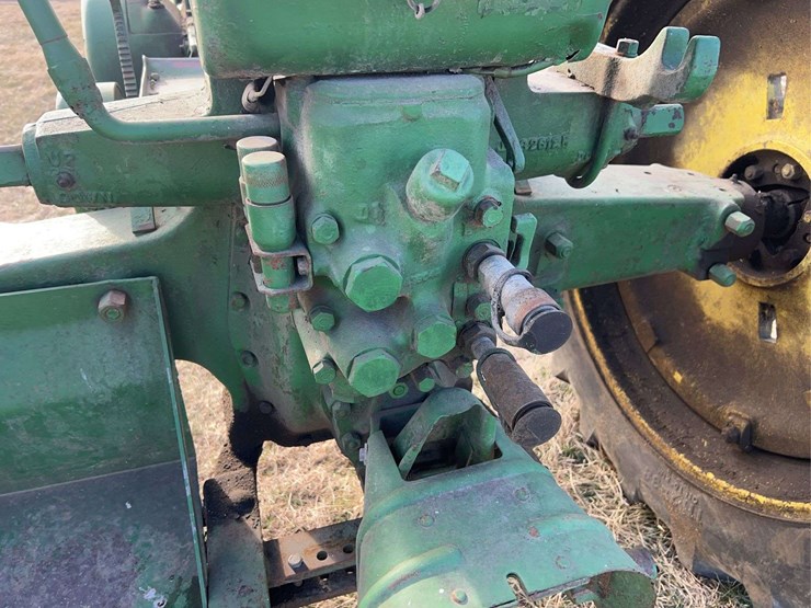 john-deere-model-b-image-32