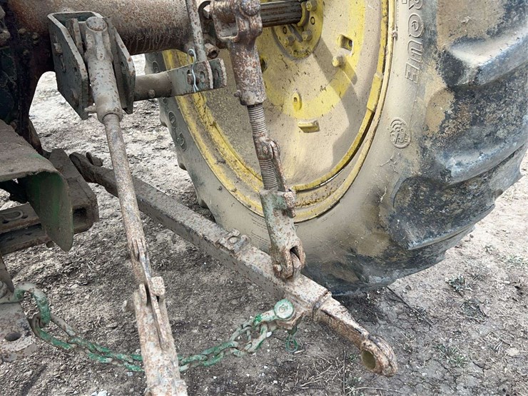 john-deere-model-b-image-34