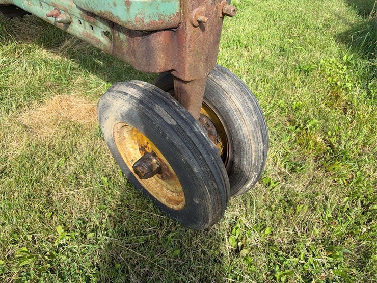 john-deere-model-b-image-13