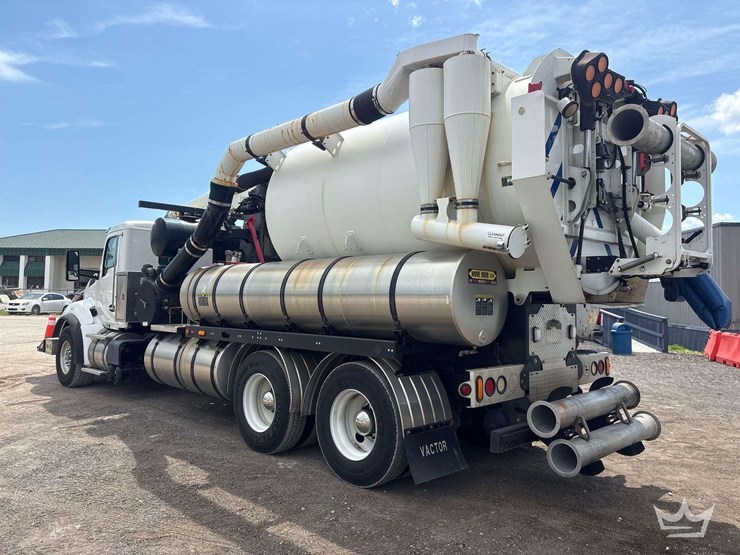 2016-kenworth-t880-image-4