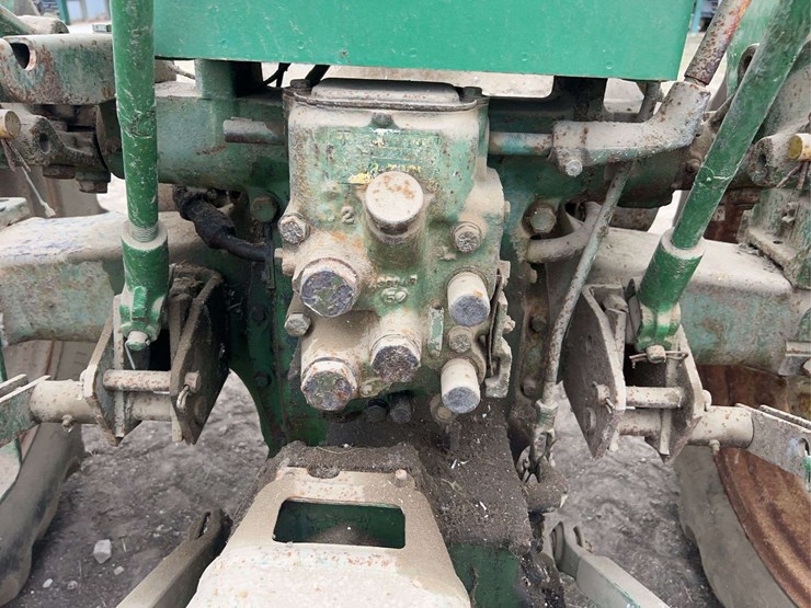 john-deere-70-image-46
