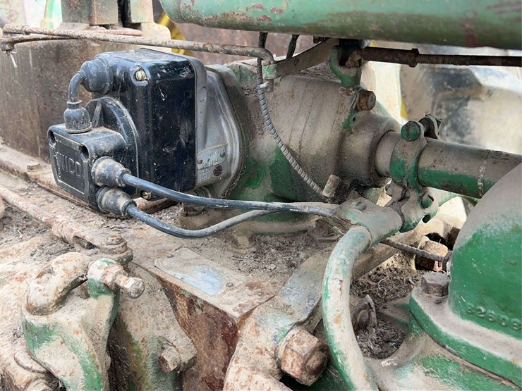 john-deere-model-b-image-22