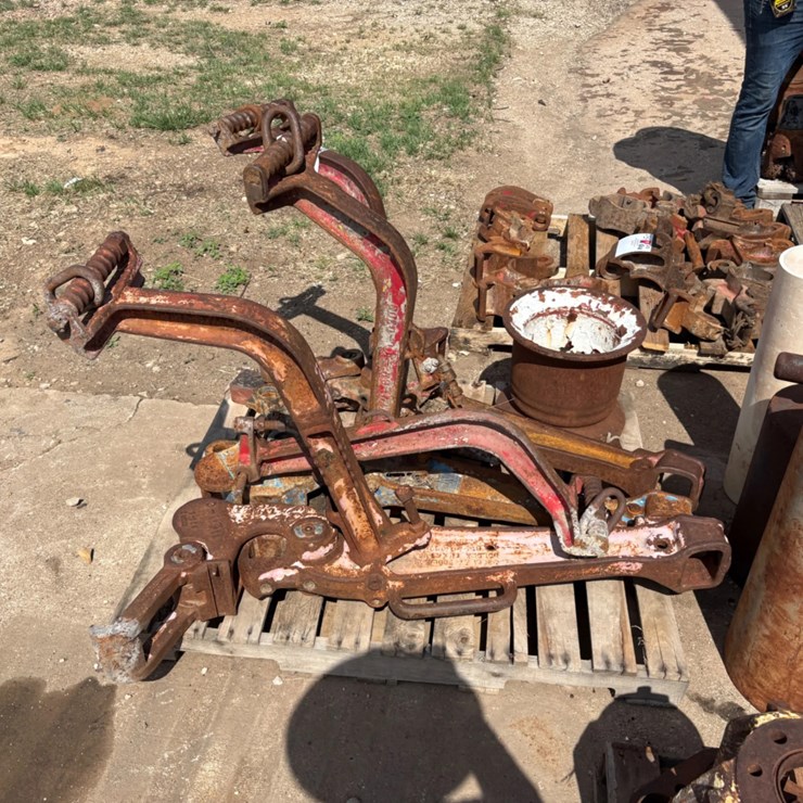 (3) assorted manual tongs & pallet of tong jaws