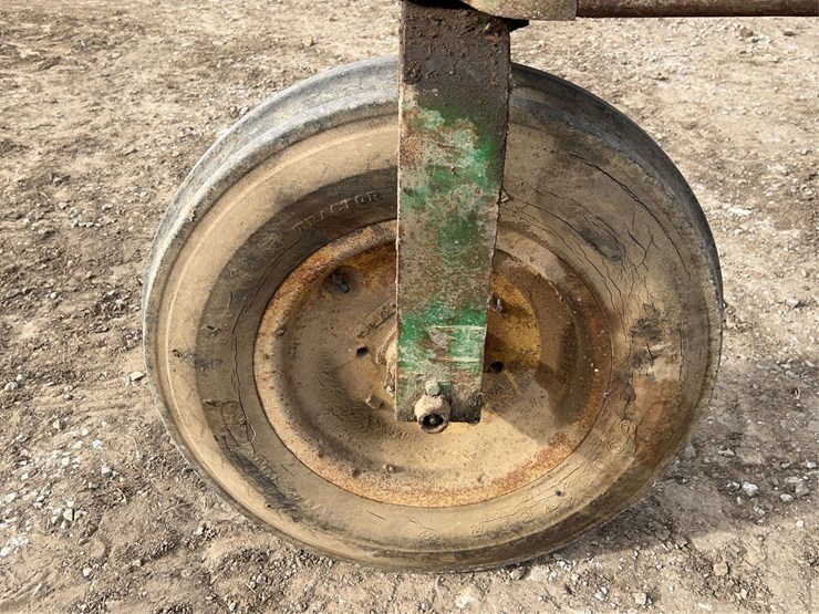 john-deere-model-b-image-15