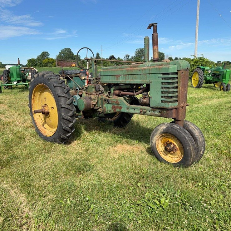 JOHN DEERE MODEL B