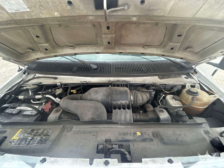2012-ford-e450-image-7