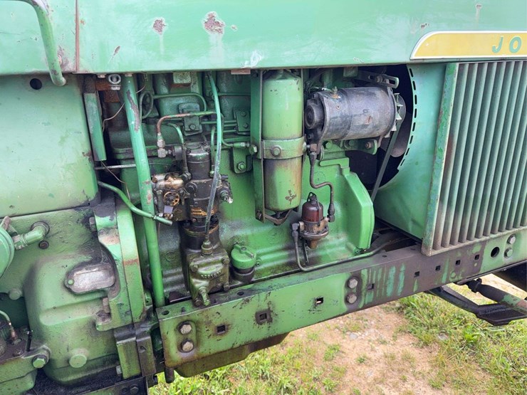 john-deere-3010-image-16