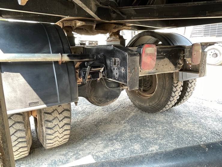 1990-ford-l8000-image-23
