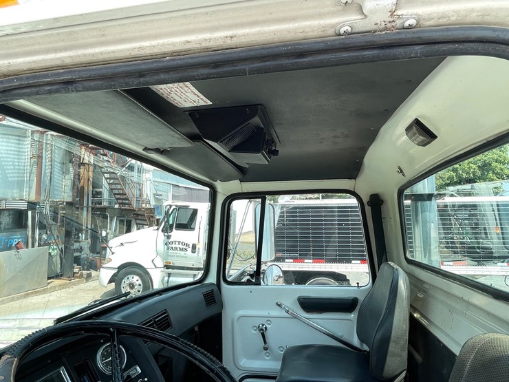 1990-ford-l8000-image-55