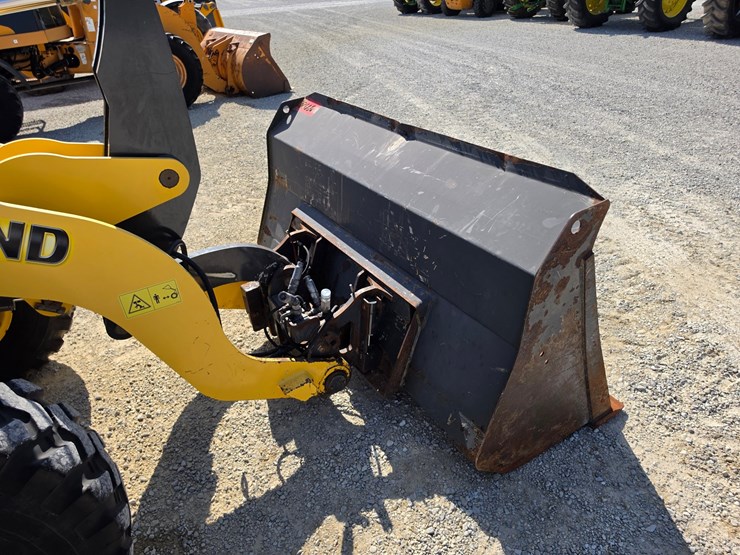 2016-new-holland-w80c-image-25