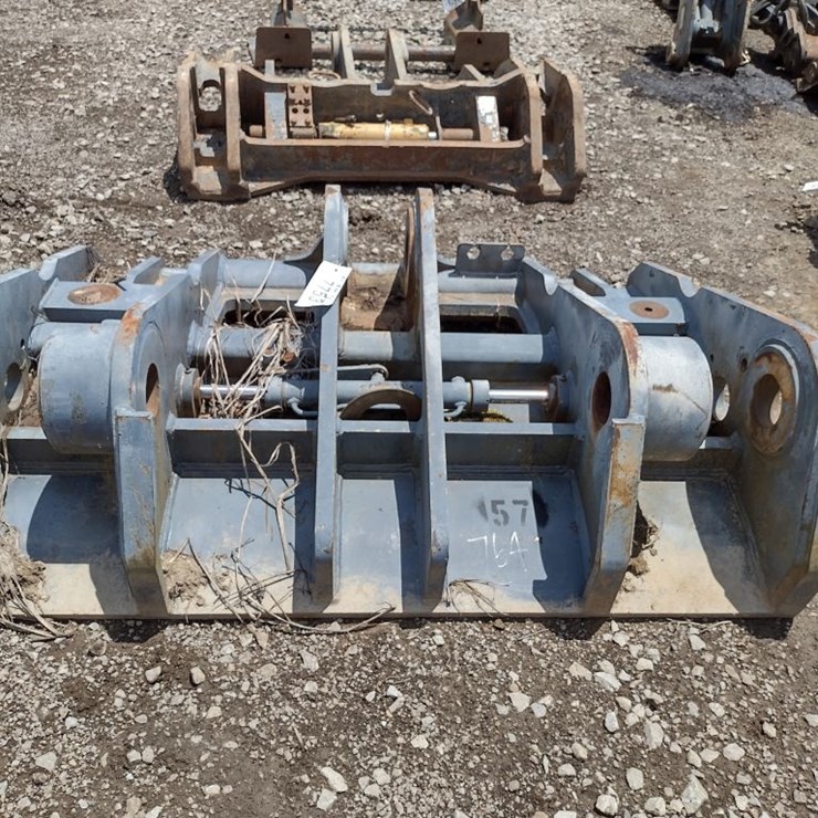 CASE 821E