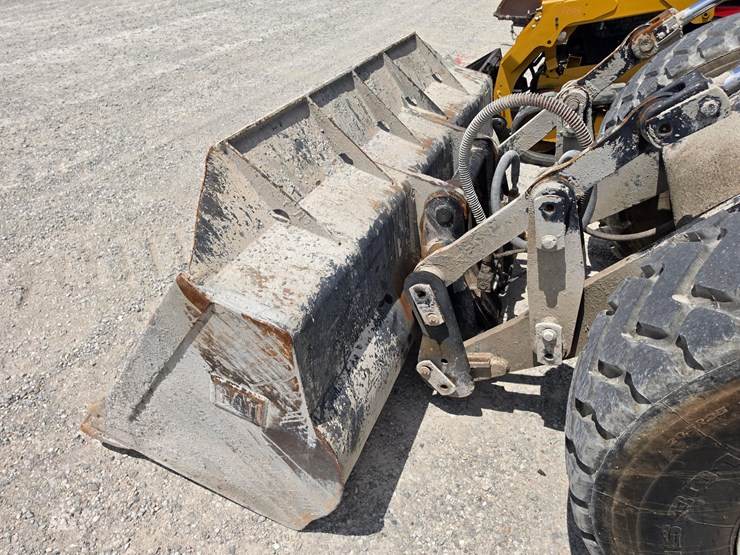 1998-caterpillar-it28g-image-5