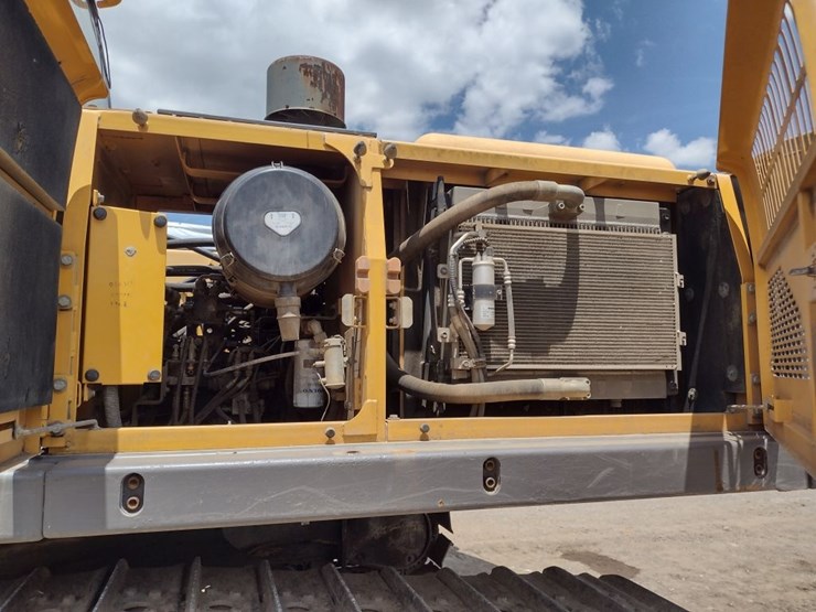volvo-ec240cl-image-21