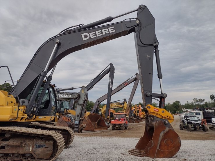 deere-380g-lc-image-24