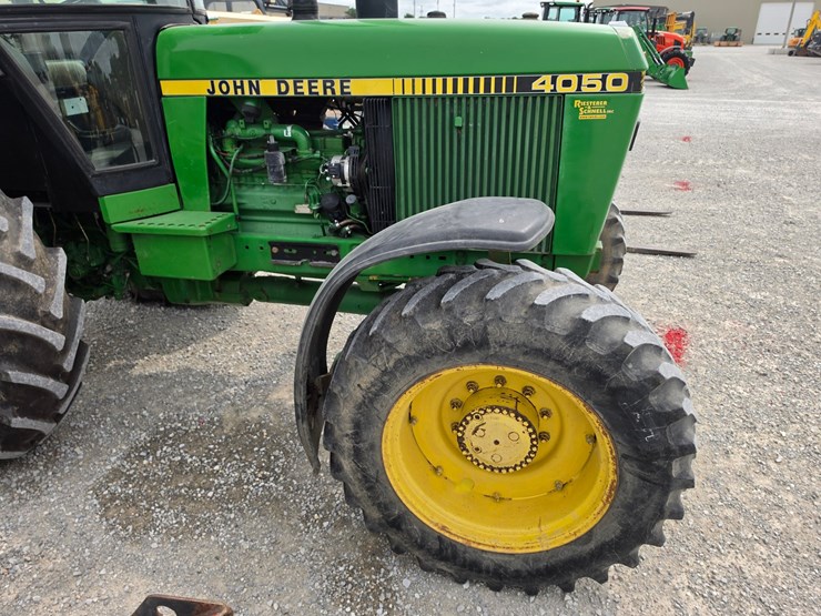 1988-john-deere-4050-image-21