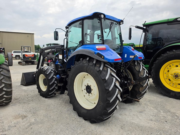 2017-new-holland-t5.110-image-15