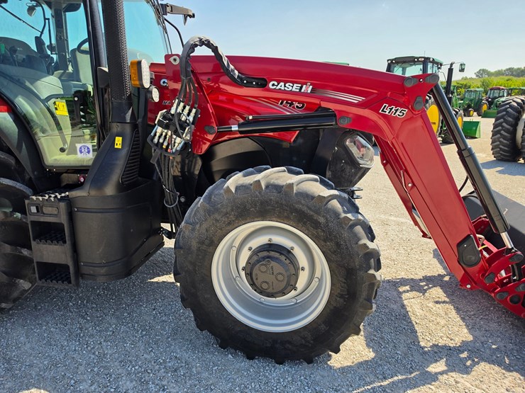 2022-case-ih-maxxum-145-image-21