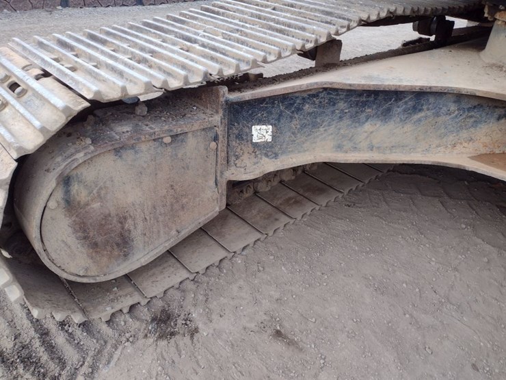 deere-270d-lc-image-52