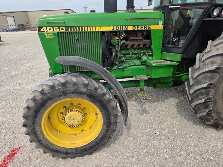 1988-john-deere-4050-image-3