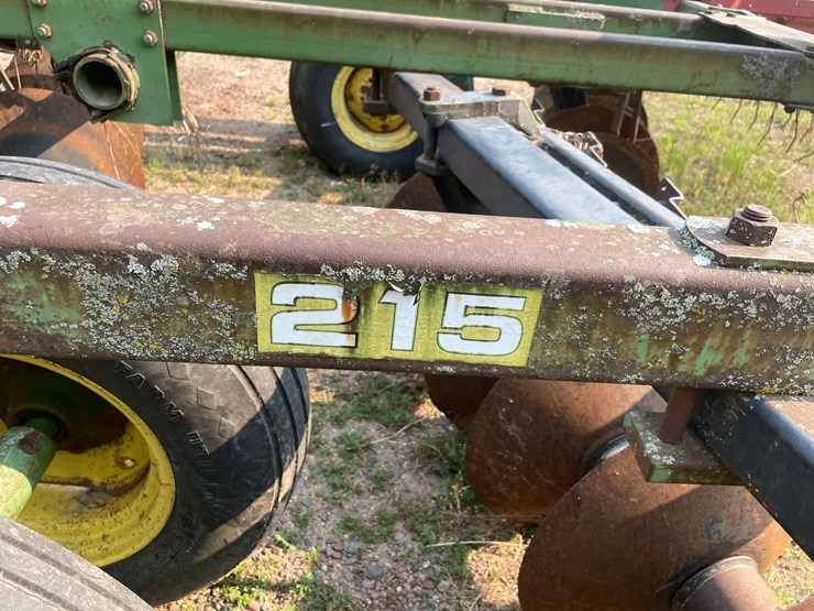 john-deere-215-image-9