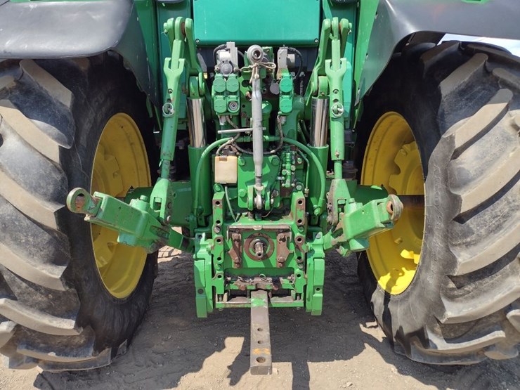 john-deere-7520-image-22