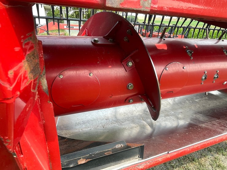 2018-case-ih-3162-image-26