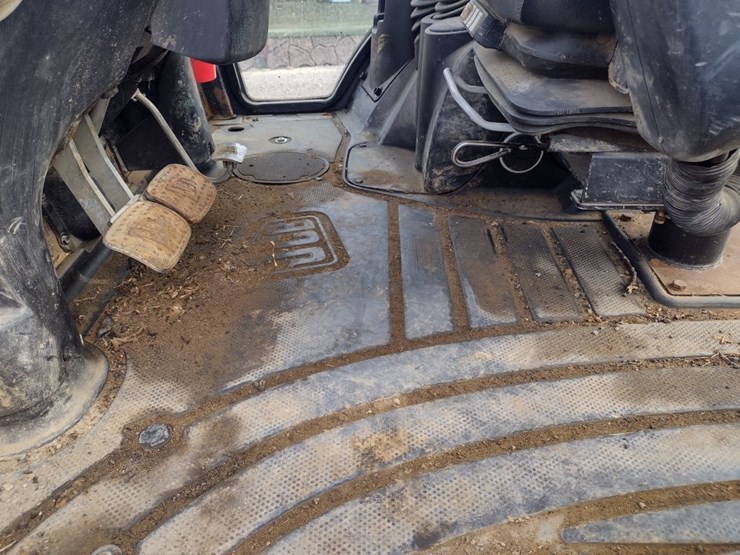 jcb-3cx14-image-13