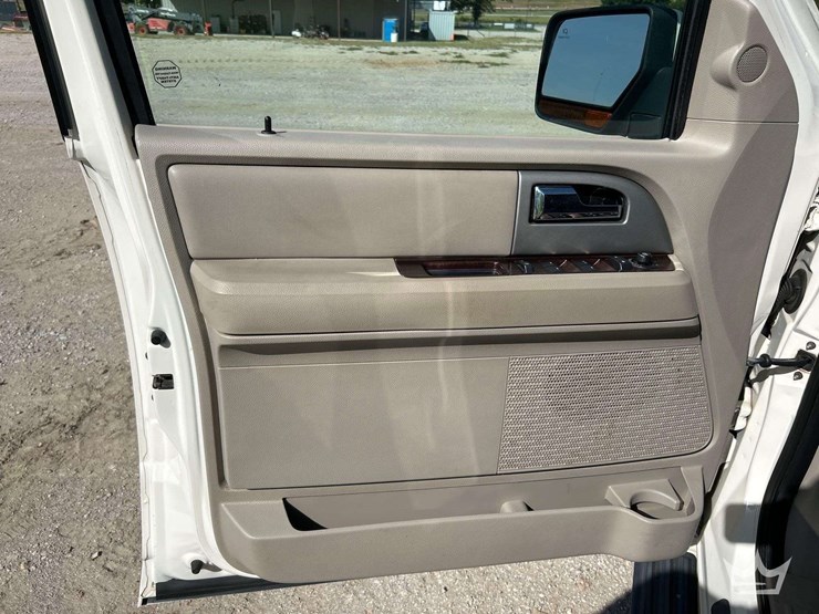2007-ford-expedition-image-11