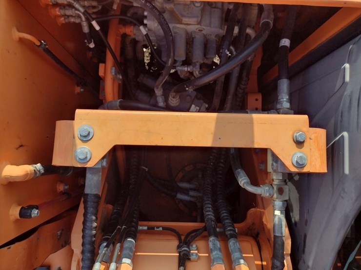 doosan-dx140-lc-image-40
