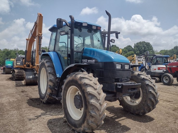 new-holland-ts100-image-26