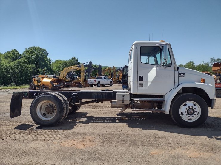 freightliner-fl80-image-3
