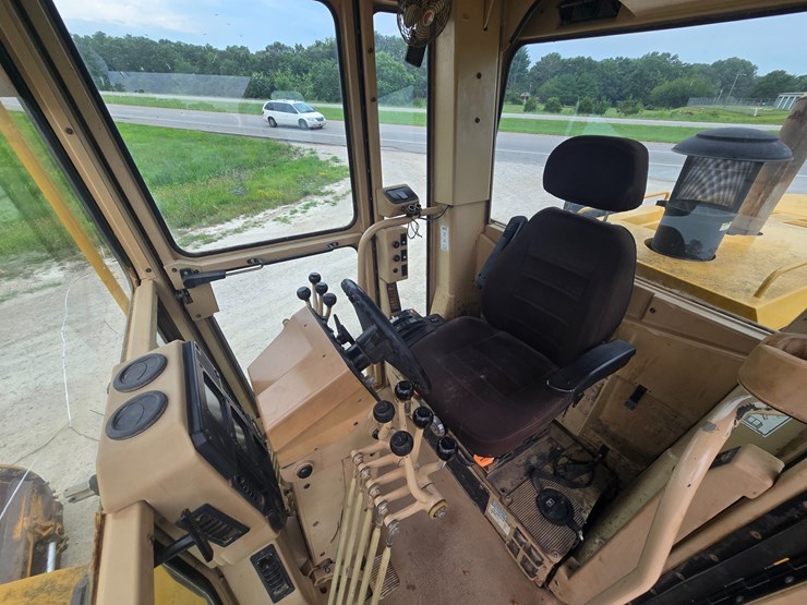 2007-caterpillar-12h-image-86