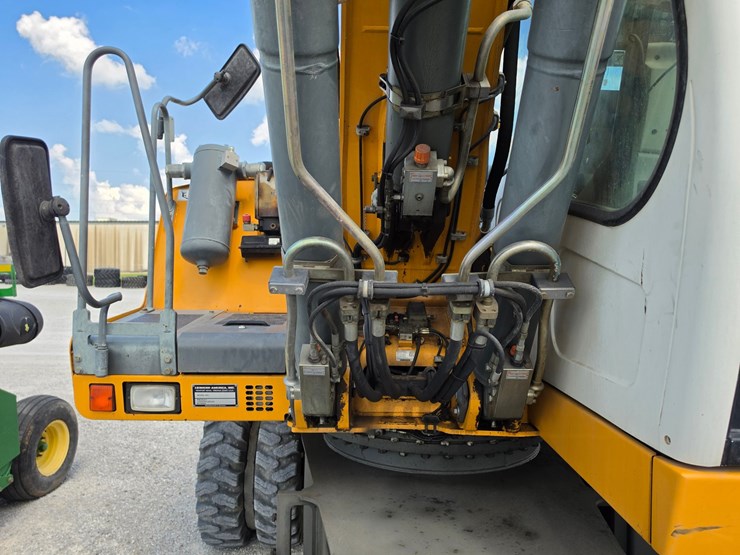 2006-liebherr-a900c-image-9
