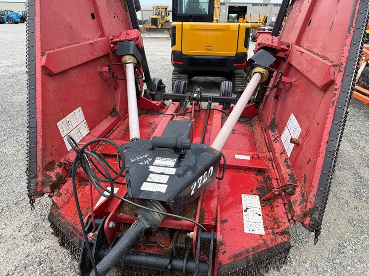 bush-hog-2720-image-3