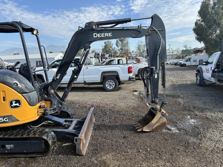 2023-deere-35g-image-6