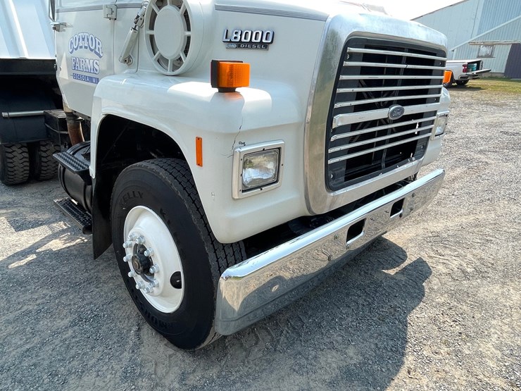1990-ford-l8000-image-35