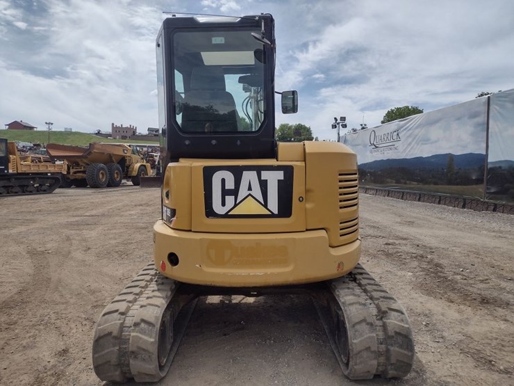 caterpillar-15-image-4
