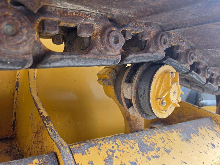 2016-deere-550k-xlt-image-25