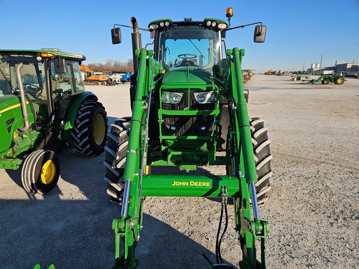 2024-john-deere-6175m-image-4
