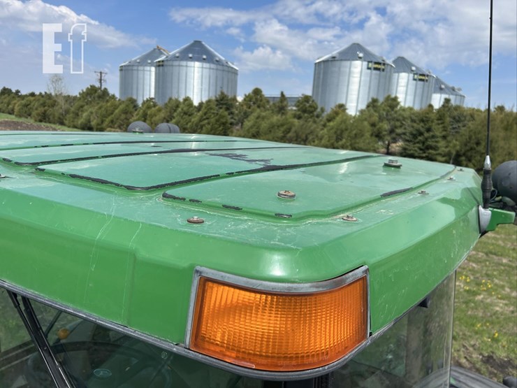 2000-john-deere-9400t-image-47