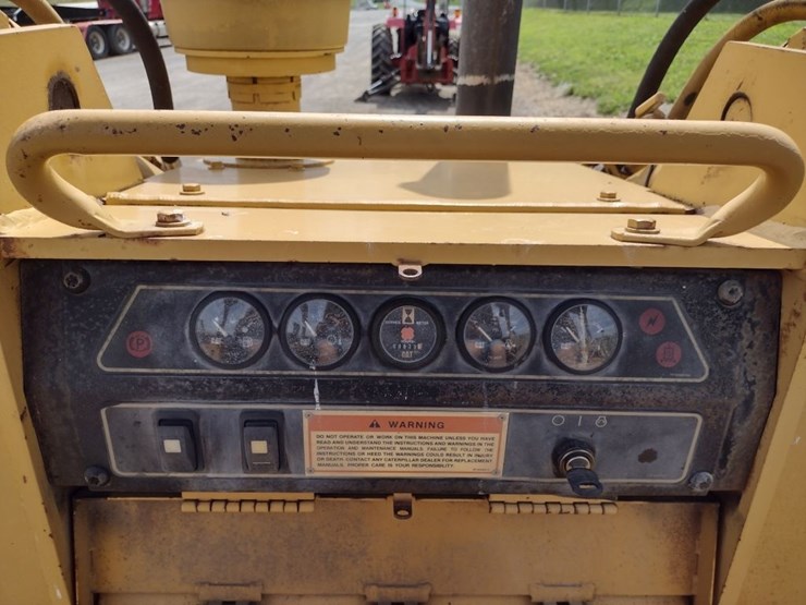 caterpillar-939c-image-7