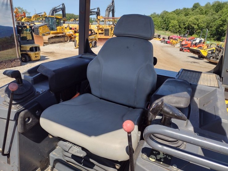 deere-450k-lgp-image-13