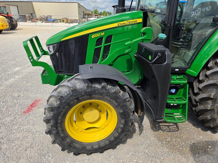 2022-john-deere-6120m-image-3